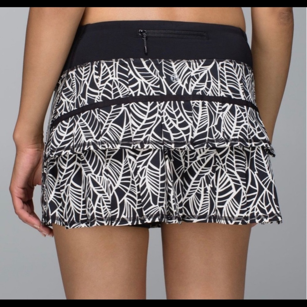 Lululemon Run: Pace Setter Skirt *2-way Stretch Size 10